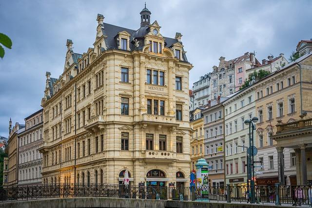 mieszkanie w centrum miasta czy na obrzeżach